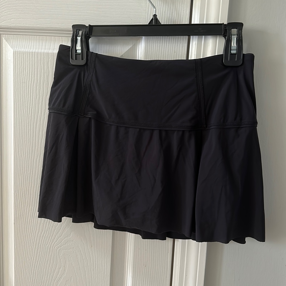 Lululemon black tennis skirt
